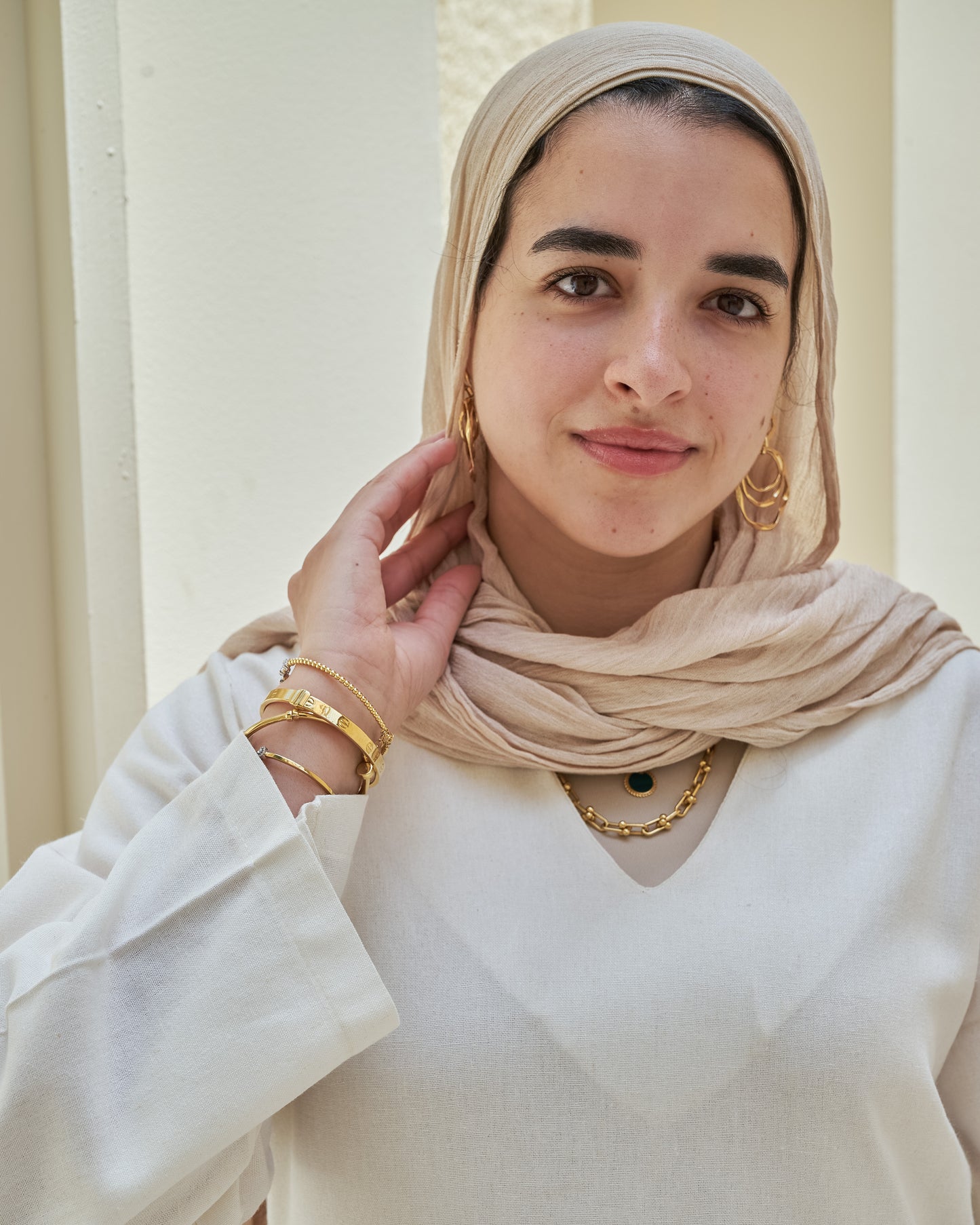 The White Linen Shirt
